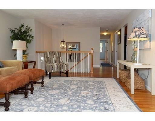 13 Bainbridge Rd, Reading, MA 01867 photo 4