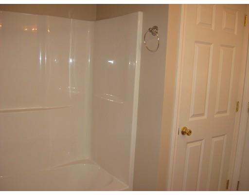 13 Mohegan Ave, Springfield, MA 01151 photo 10