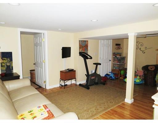 35 Paul St, Dedham, MA 02026 photo 13