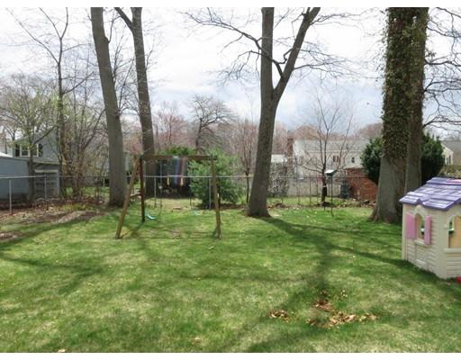 35 Paul St, Dedham, MA 02026 photo 17