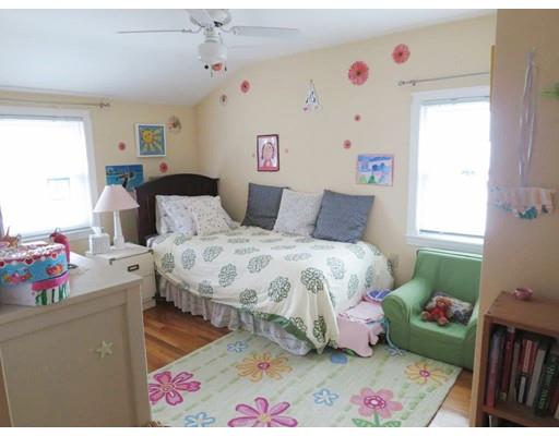 35 Paul St, Dedham, MA 02026 photo 9