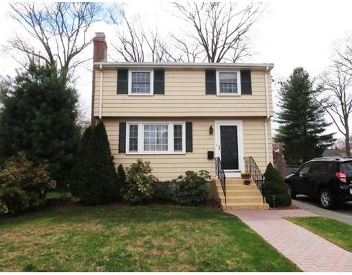 35 Paul St, Dedham, MA 02026 photo 2