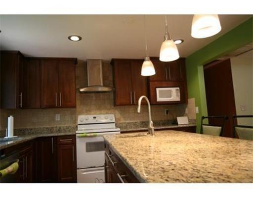 11 Pine St, Sharon, MA 02067 photo 4