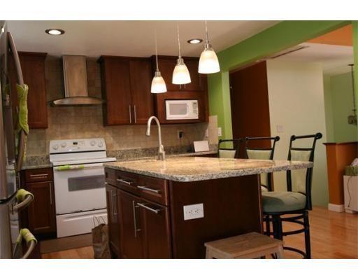 11 Pine St, Sharon, MA 02067 photo 3