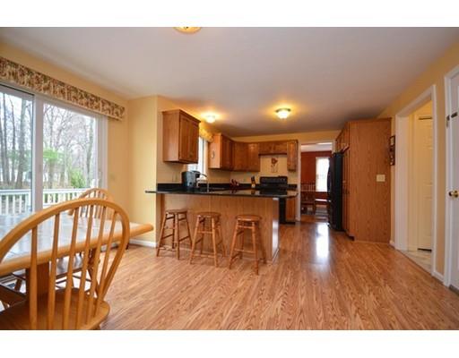 61 Highland View Dr, Sutton, MA 01590 photo 7