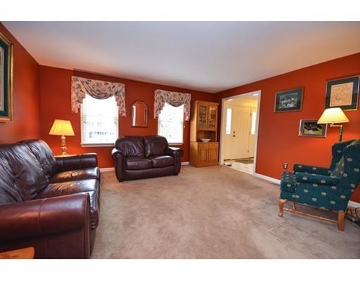 61 Highland View Dr, Sutton, MA 01590 photo 14