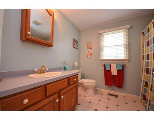 61 Highland View Dr, Sutton, MA 01590 photo 23