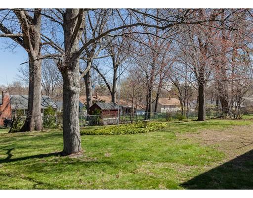 6 Sedgewick St, Springfield, MA 01108 photo 4