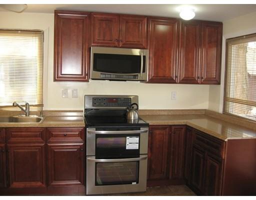 28 Dalton Pl, Springfield, MA 01109 photo 6