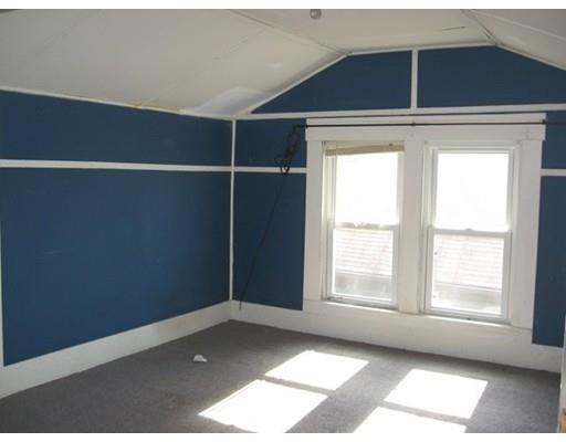 28 Dalton Pl, Springfield, MA 01109 photo 16