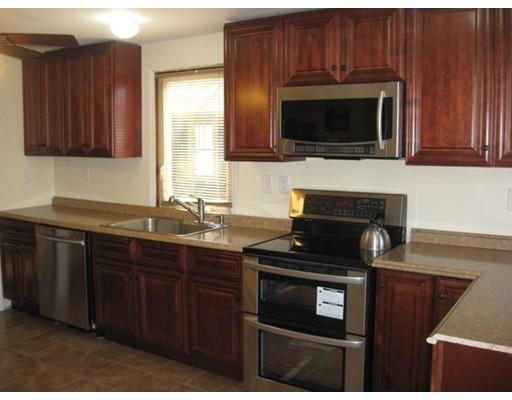28 Dalton Pl, Springfield, MA 01109 photo 3