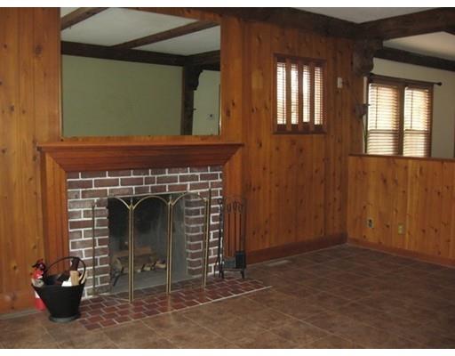 28 Dalton Pl, Springfield, MA 01109 photo 11