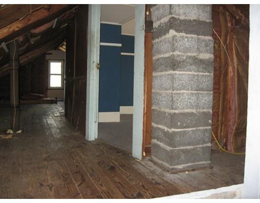 28 Dalton Pl, Springfield, MA 01109 photo 17