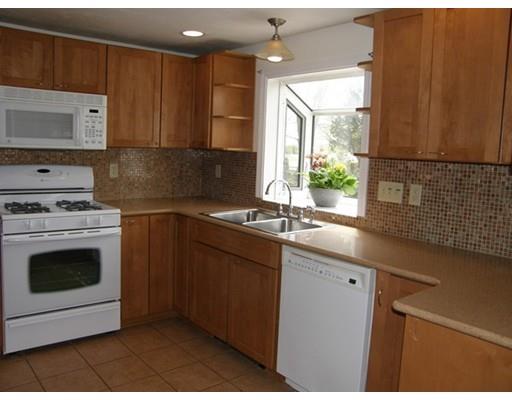 31 Bugbee St, Plainville, MA 02762 photo 8