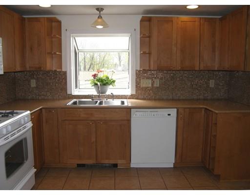 31 Bugbee St, Plainville, MA 02762 photo 7