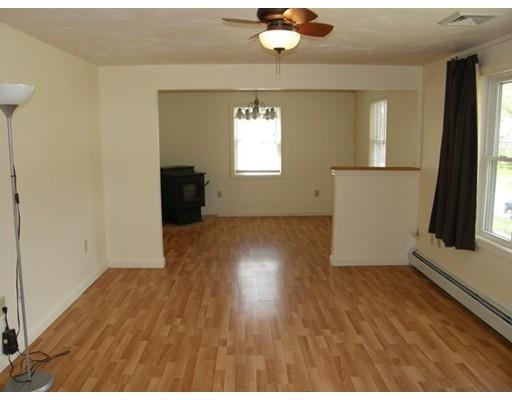 31 Bugbee St, Plainville, MA 02762 photo 4