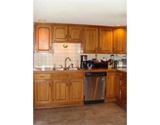 693 W Cherry St, Holyoke, MA 01040 photo 10
