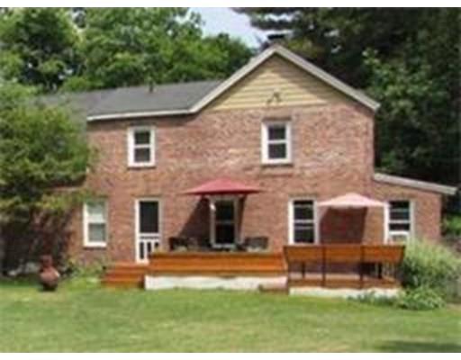 693 W Cherry St, Holyoke, MA 01040 photo 6