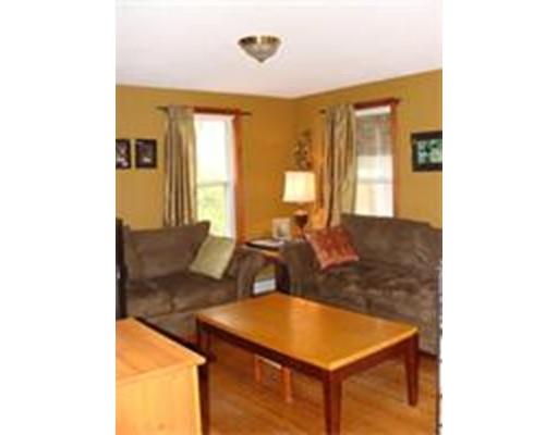 693 W Cherry St, Holyoke, MA 01040 photo 16