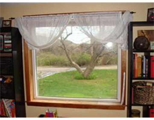 693 W Cherry St, Holyoke, MA 01040 photo 15