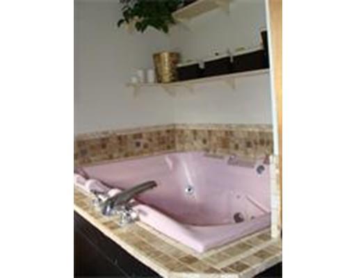 693 W Cherry St, Holyoke, MA 01040 photo 23