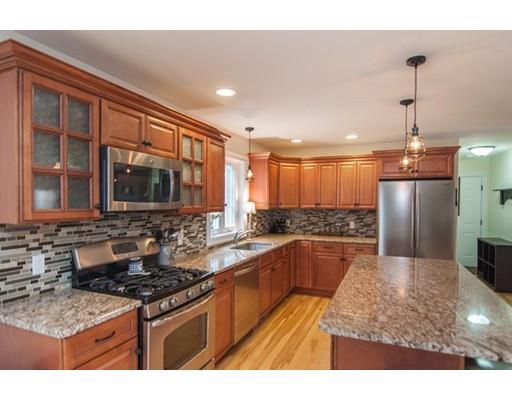 20 Bailey Dr, Westfield, MA 01085 photo 3