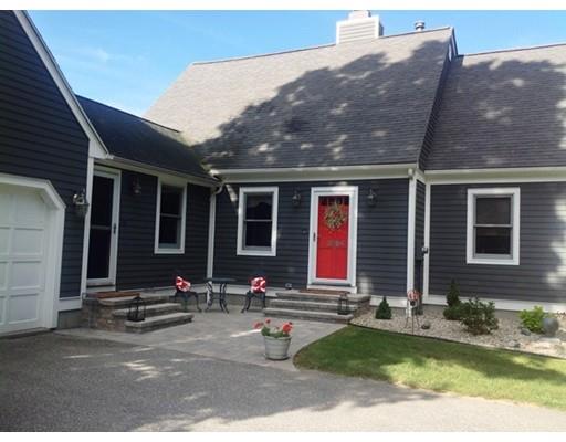 2064 Parker St, Springfield, MA 01128 photo 1