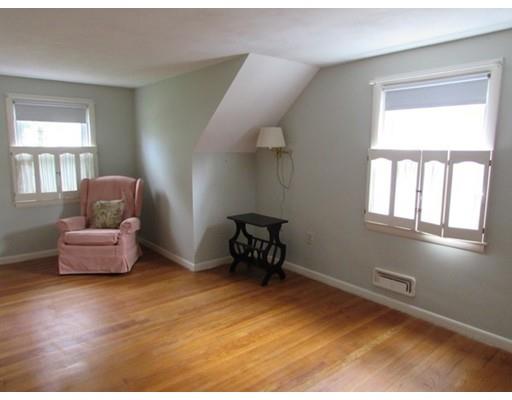 54 Endicott St, Springfield, MA 01118 photo 13