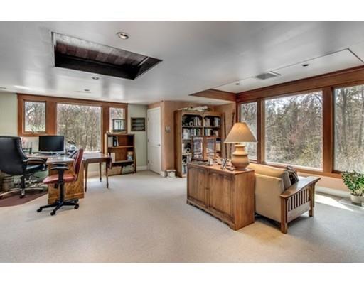 18 Thissell St, Beverly, MA 01915 photo 27
