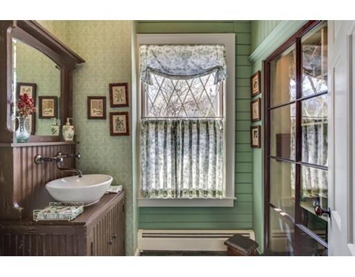 18 Thissell St, Beverly, MA 01915 photo 17
