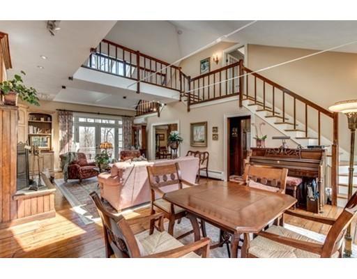 18 Thissell St, Beverly, MA 01915 photo 8
