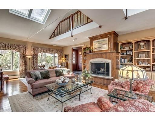 18 Thissell St, Beverly, MA 01915 photo 10