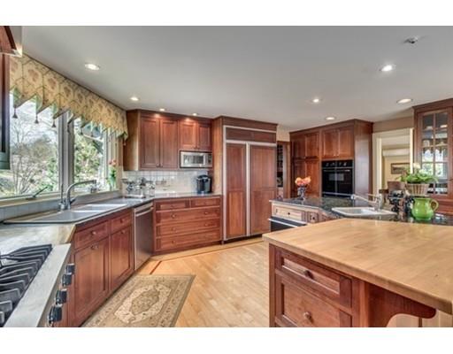 18 Thissell St, Beverly, MA 01915 photo 15
