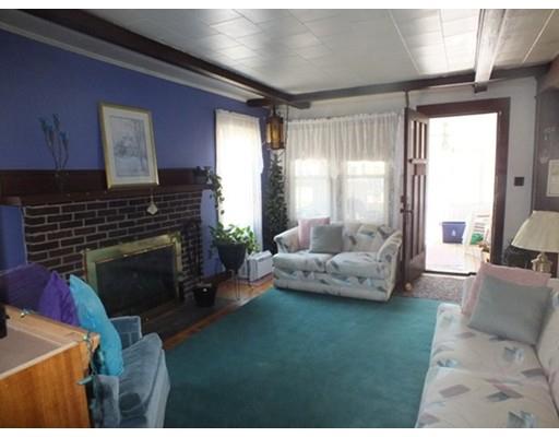 98 Phoenix Ter, Springfield, MA 01104 photo 12