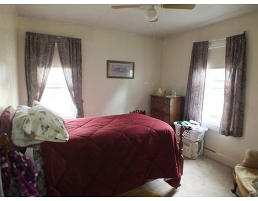98 Phoenix Ter, Springfield, MA 01104 photo 11