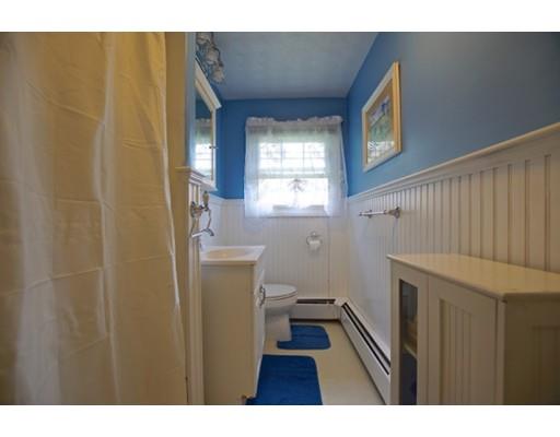 8 Exeter Rd, Beverly, MA 01915 photo 9