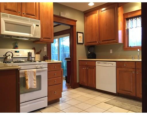 11 Summer St, Mansfield, MA 02048 photo 5