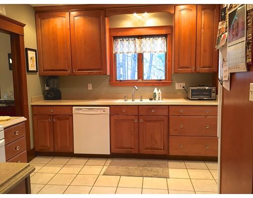 11 Summer St, Mansfield, MA 02048 photo 4