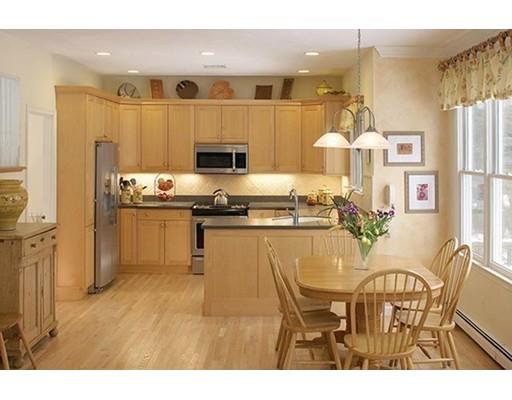52 Pond St, Needham, MA 02492 photo 4