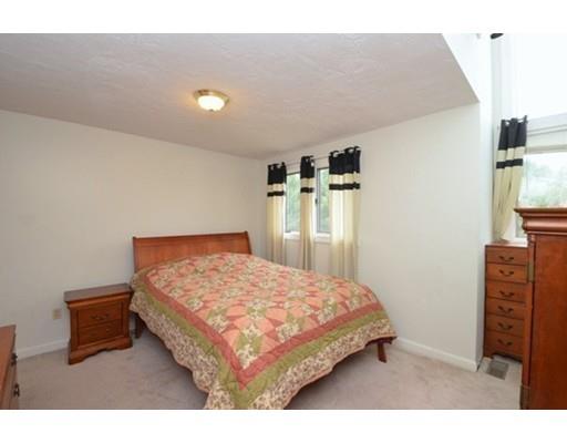 53 South St, Upton, MA 01568 photo 19