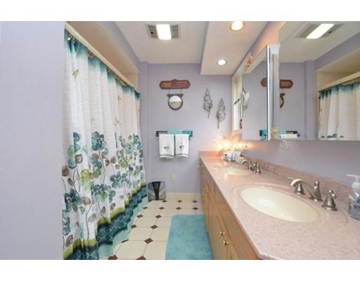 53 South St, Upton, MA 01568 photo 16