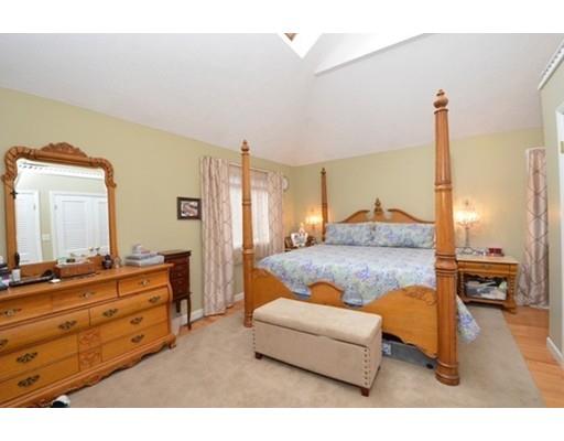53 South St, Upton, MA 01568 photo 13