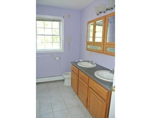19 Mount View Dr, Clinton, MA 01510 photo 18