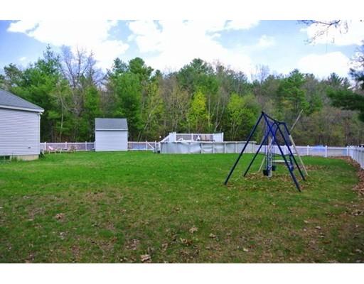 19 Mount View Dr, Clinton, MA 01510 photo 4