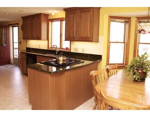 2 Ipswich River Rd, Danvers, MA 01923 photo 2