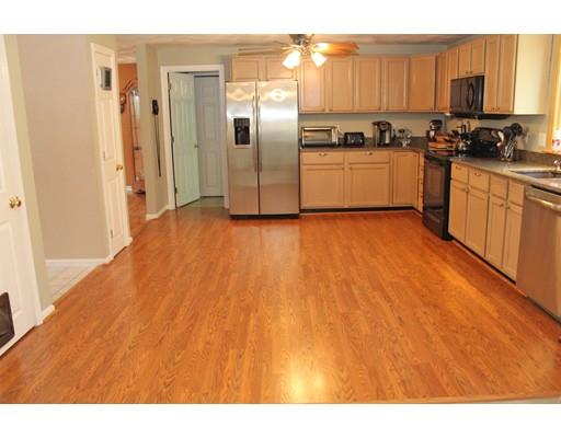 4 William St, Wakefield, MA 01880 photo 4