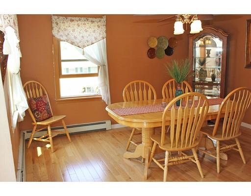 4 William St, Wakefield, MA 01880 photo 2