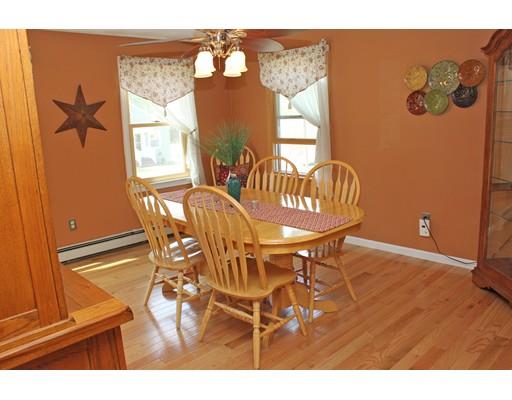 4 William St, Wakefield, MA 01880 photo 3