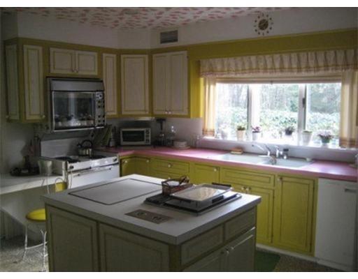 229 Highcrest Rd, Fall River, MA 02720 photo 5