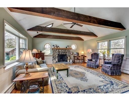 106 County Rd, Reading, MA 01867 photo 3